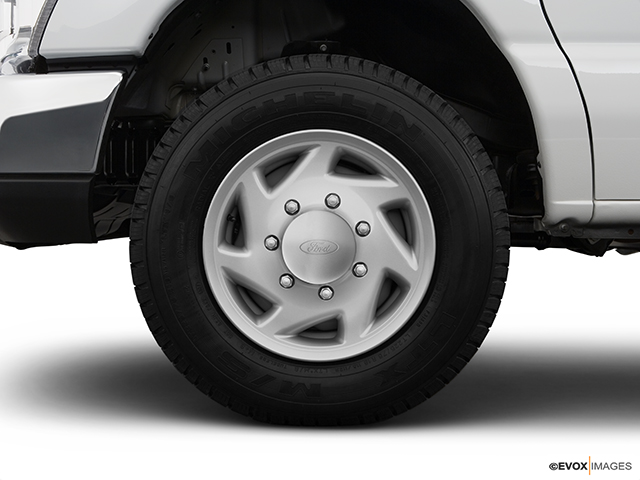 2009 Ford Econoline Cargo Van