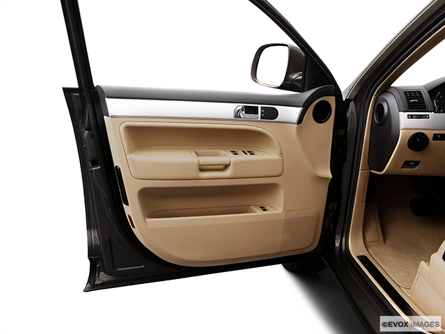 2009 Volkswagen Touareg 2