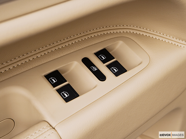 2009 Volkswagen Touareg 2