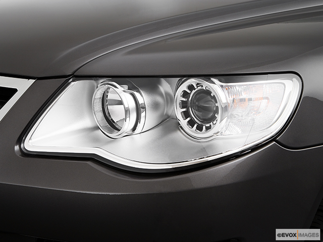 2009 Volkswagen Touareg 2