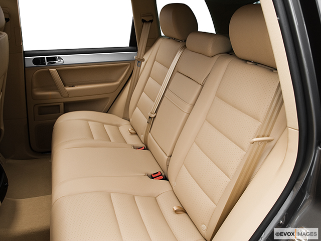 2009 Volkswagen Touareg 2