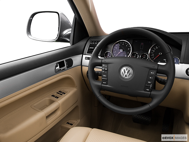 2009 Volkswagen Touareg 2