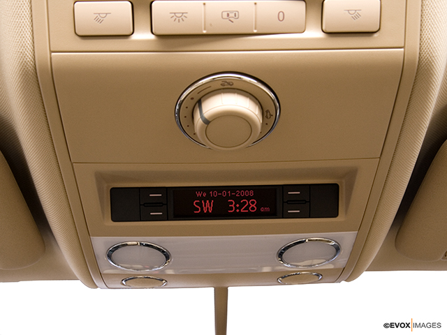 2009 Volkswagen Touareg 2