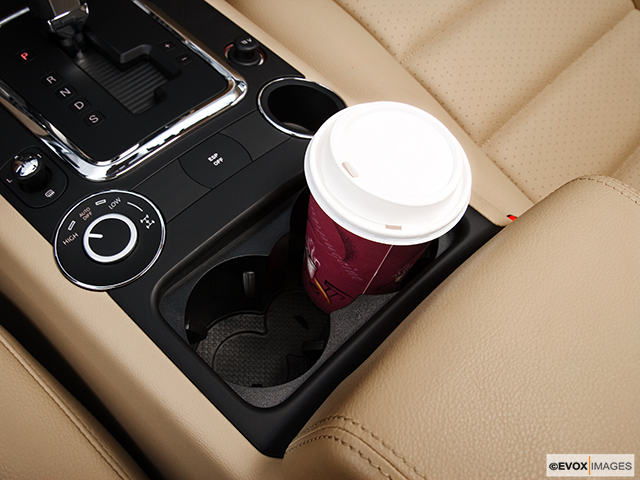 2009 Volkswagen Touareg 2