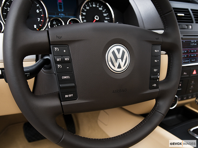 2009 Volkswagen Touareg 2