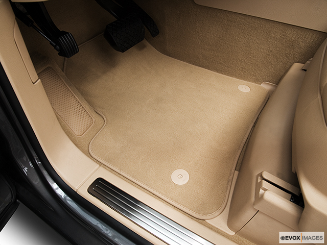 2009 Volkswagen Touareg 2