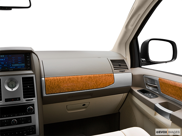 2010 Chrysler Town & Country