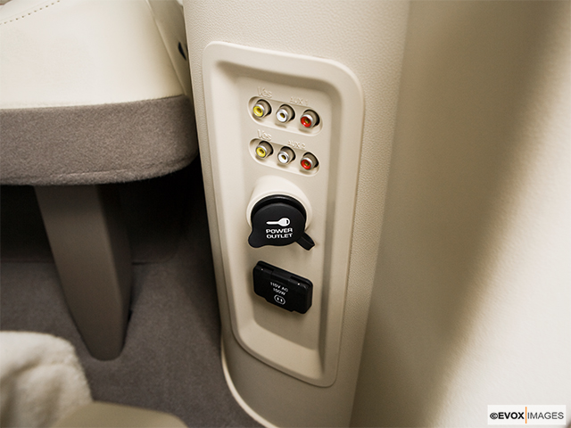 2010 Chrysler Town & Country