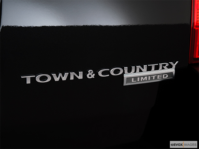 2010 Chrysler Town & Country