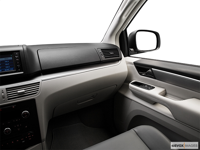 2010 Volkswagen Routan