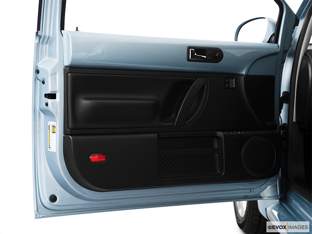 2010 Volkswagen New Beetle Coupe