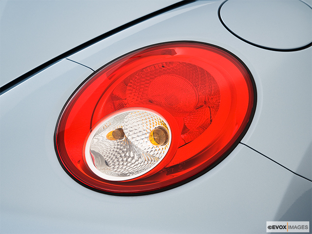 2010 Volkswagen New Beetle Coupe