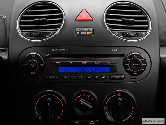 2010 Volkswagen New Beetle Coupe