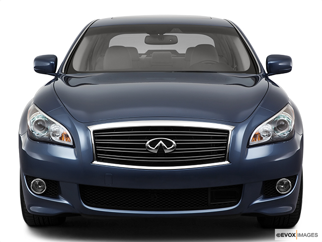 2011 INFINITI M56