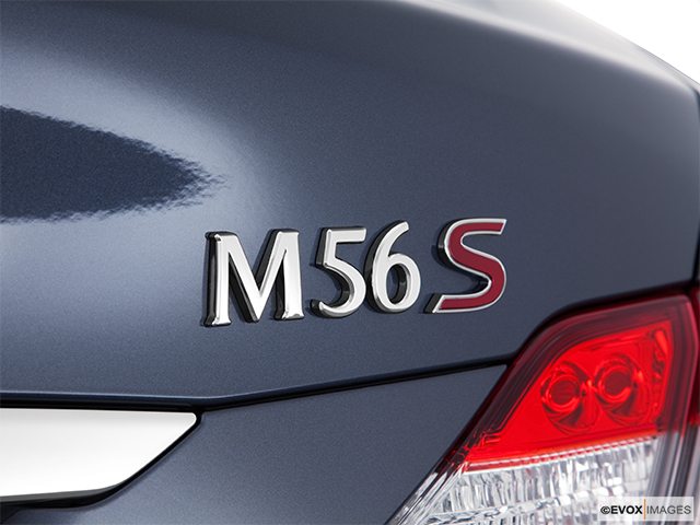 2011 INFINITI M56