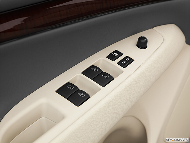 2011 INFINITI G37 Sedan