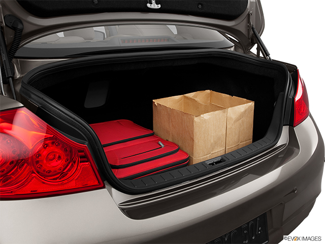 2011 INFINITI G37 Sedan