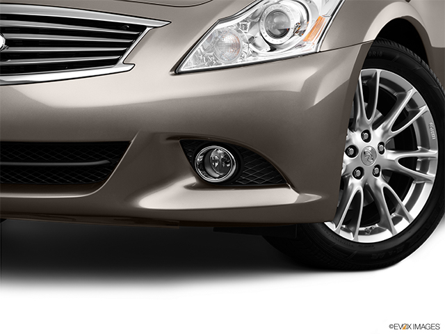 2011 INFINITI G37 Sedan
