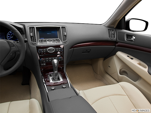 2011 INFINITI G37 Sedan