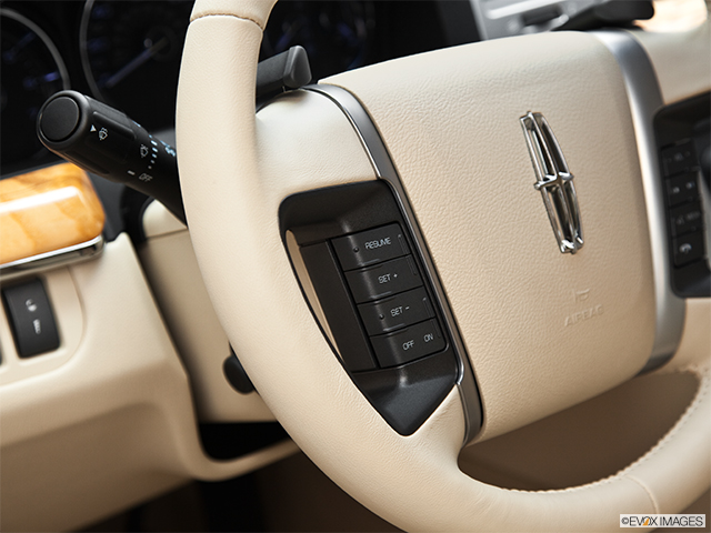 2011 Lincoln MKS