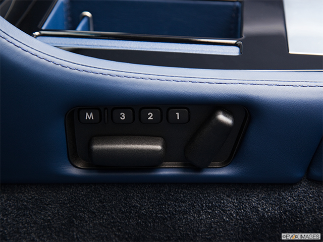 2011 Aston Martin DBS