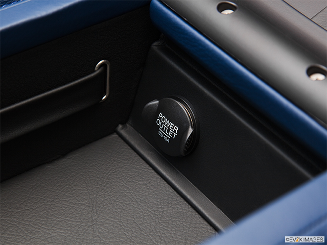 2011 Aston Martin DBS