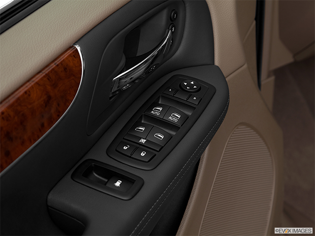 2012 Chrysler Town & Country