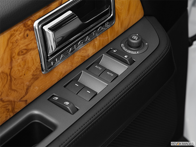 2012 Lincoln Navigator L