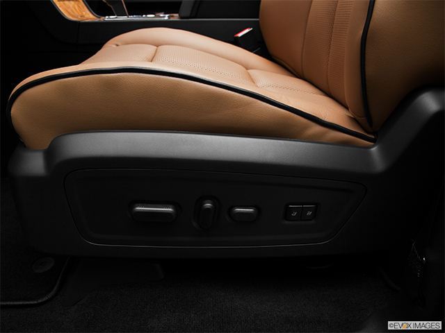 2012 Lincoln Navigator L