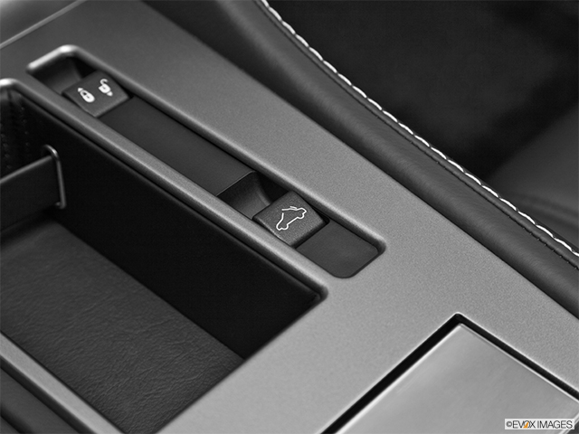 2012 Aston Martin DBS