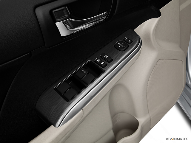 2013 Toyota Camry Hybrid