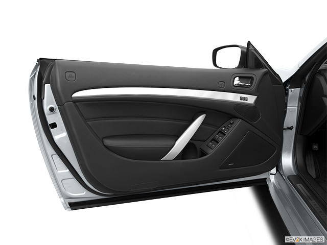 2014 INFINITI Q60 Convertible