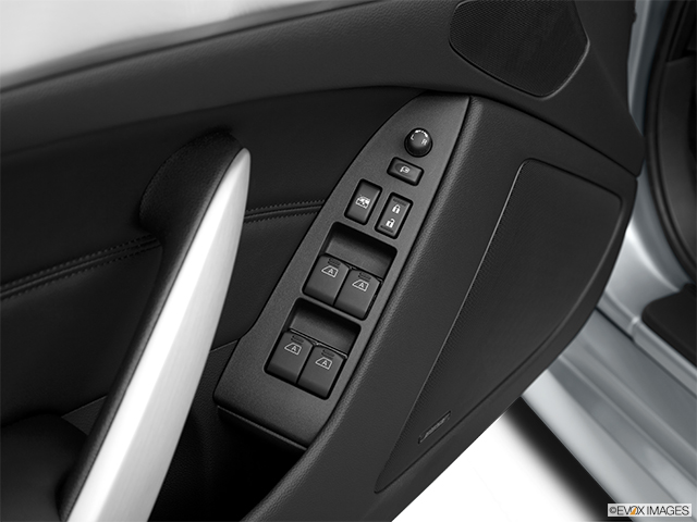 2014 INFINITI Q60 Convertible