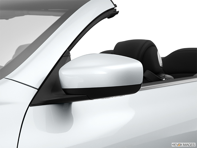 2014 INFINITI Q60 Convertible