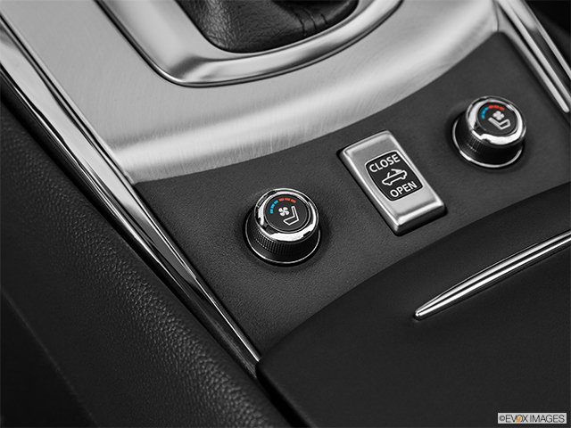 2014 INFINITI Q60 Convertible