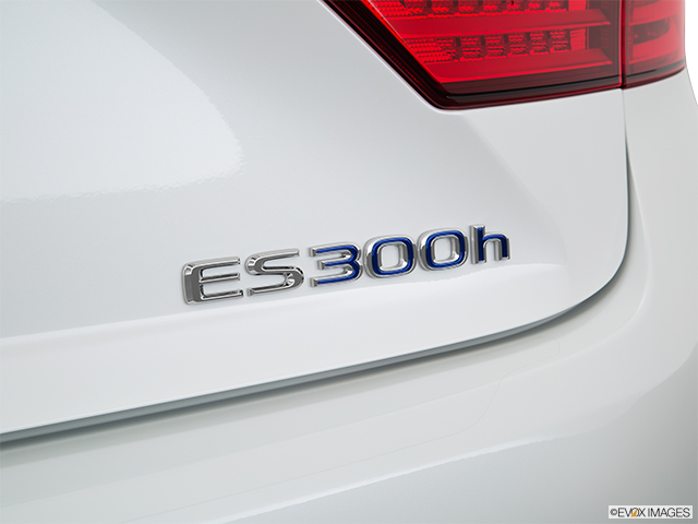 2015 Lexus ES 300h