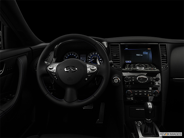 2016 INFINITI QX70