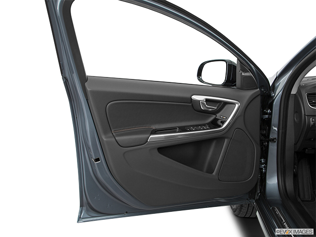 2016 Volvo S60 Cross Country