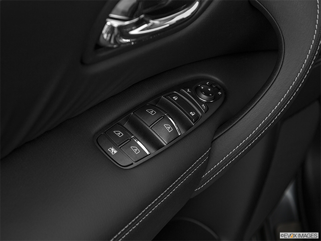 2016 INFINITI QX80