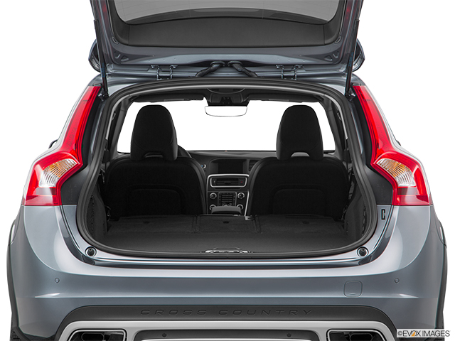 2016 Volvo V60 Cross Country