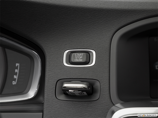 2016 Volvo V60 Cross Country