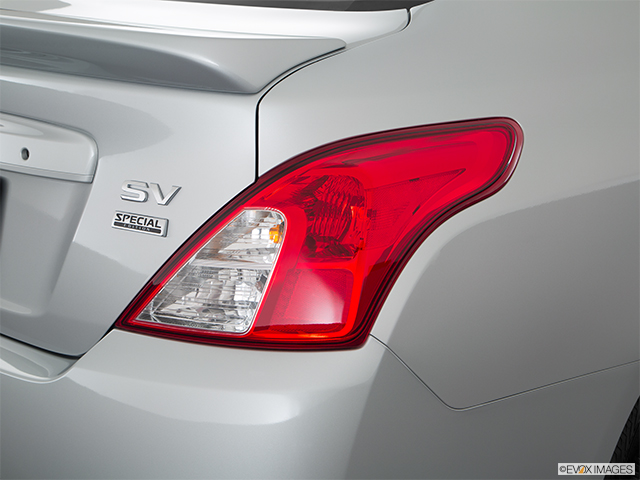 2017 Nissan Versa Sedan