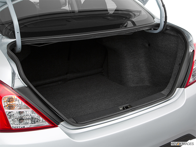 2017 Nissan Versa Sedan