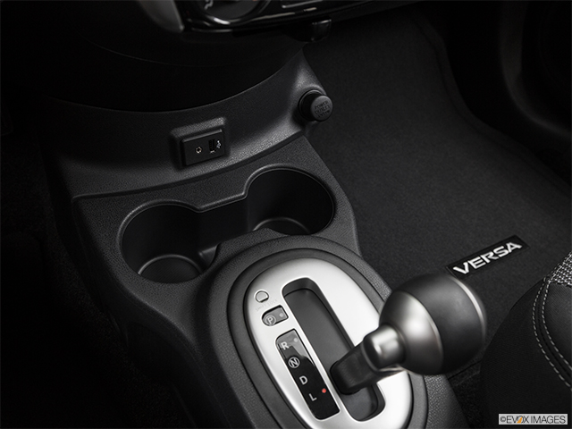 2017 Nissan Versa Sedan