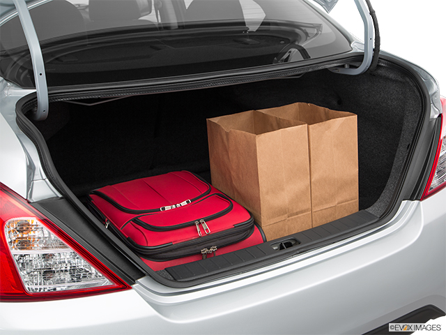 2017 Nissan Versa Sedan