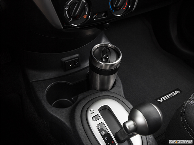 2017 Nissan Versa Sedan