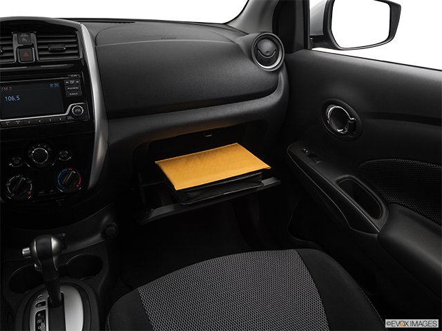 2017 Nissan Versa Sedan