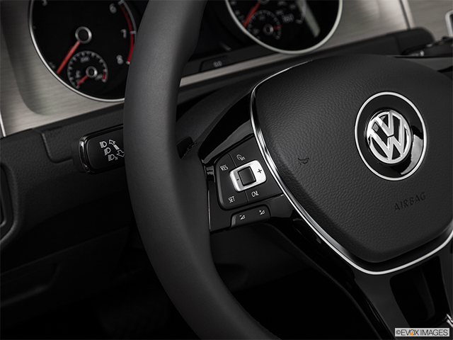 2017 Volkswagen Golf SportWagen