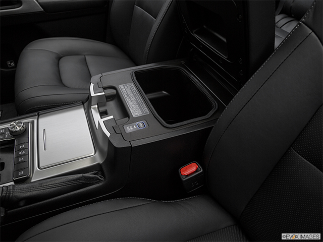 2017 Toyota Land Cruiser