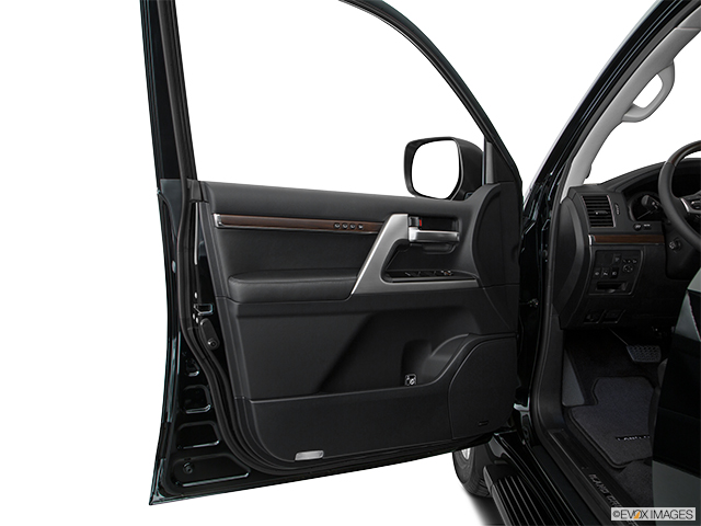 2018 Toyota Land Cruiser